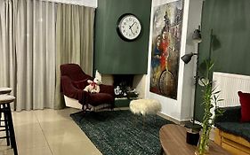 Little John Luxury Apartment