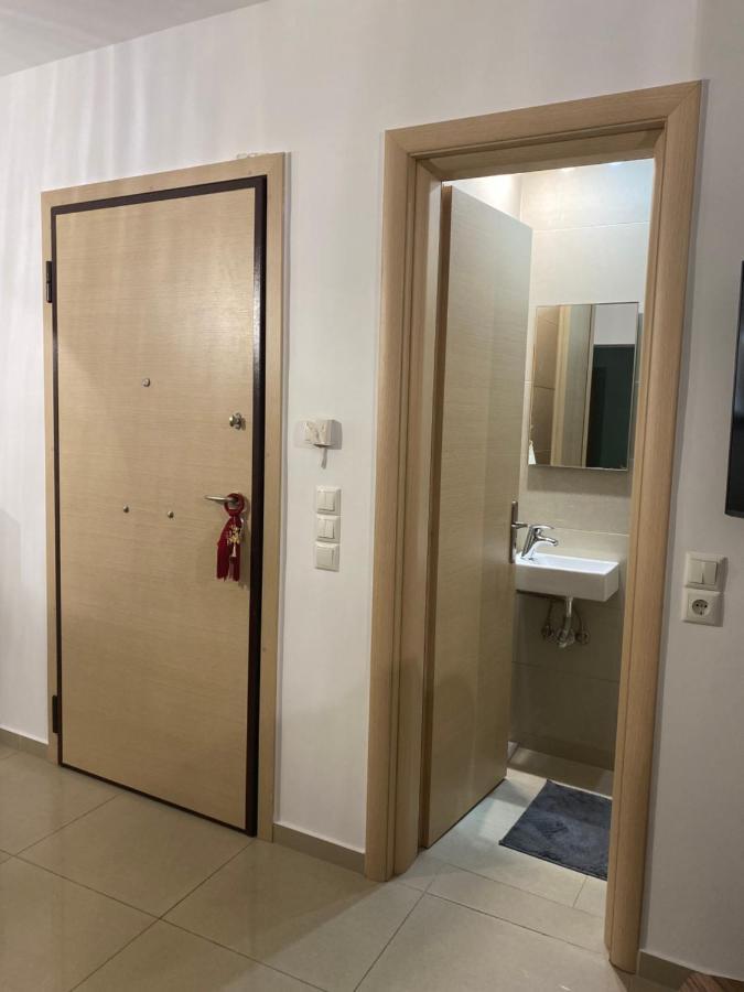 Little John Luxury Apartment Πειραιάς Εξωτερικό φωτογραφία